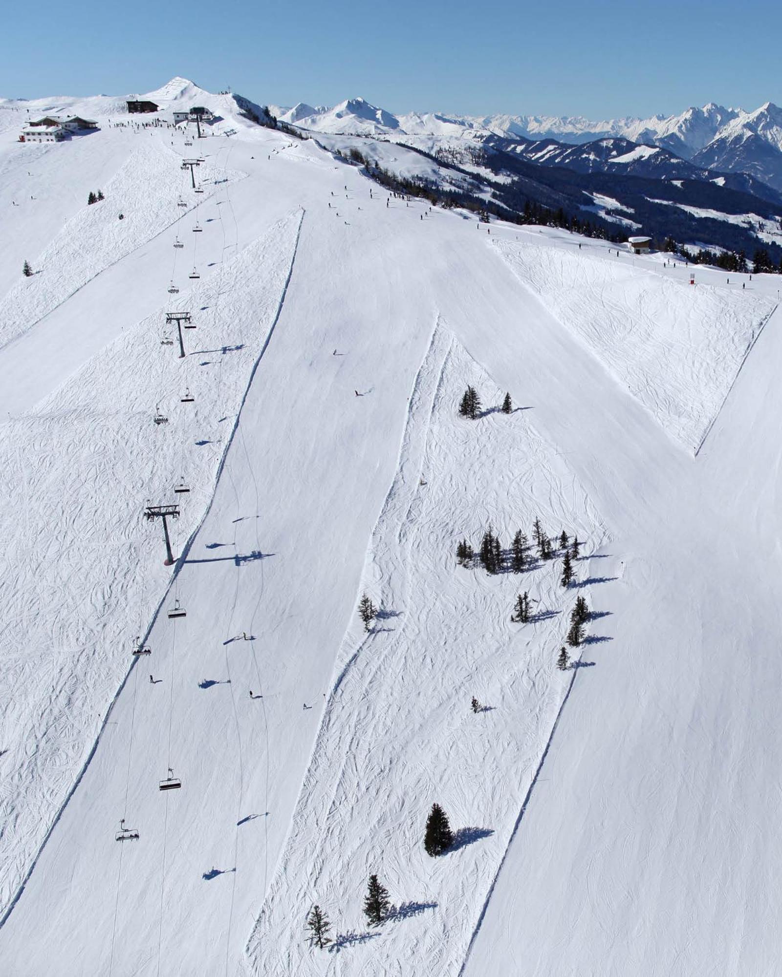 Alpine Collection Wildschonau: Paragliding Paradise Near Skiwelt Wilder Kaiser Aparthotel *