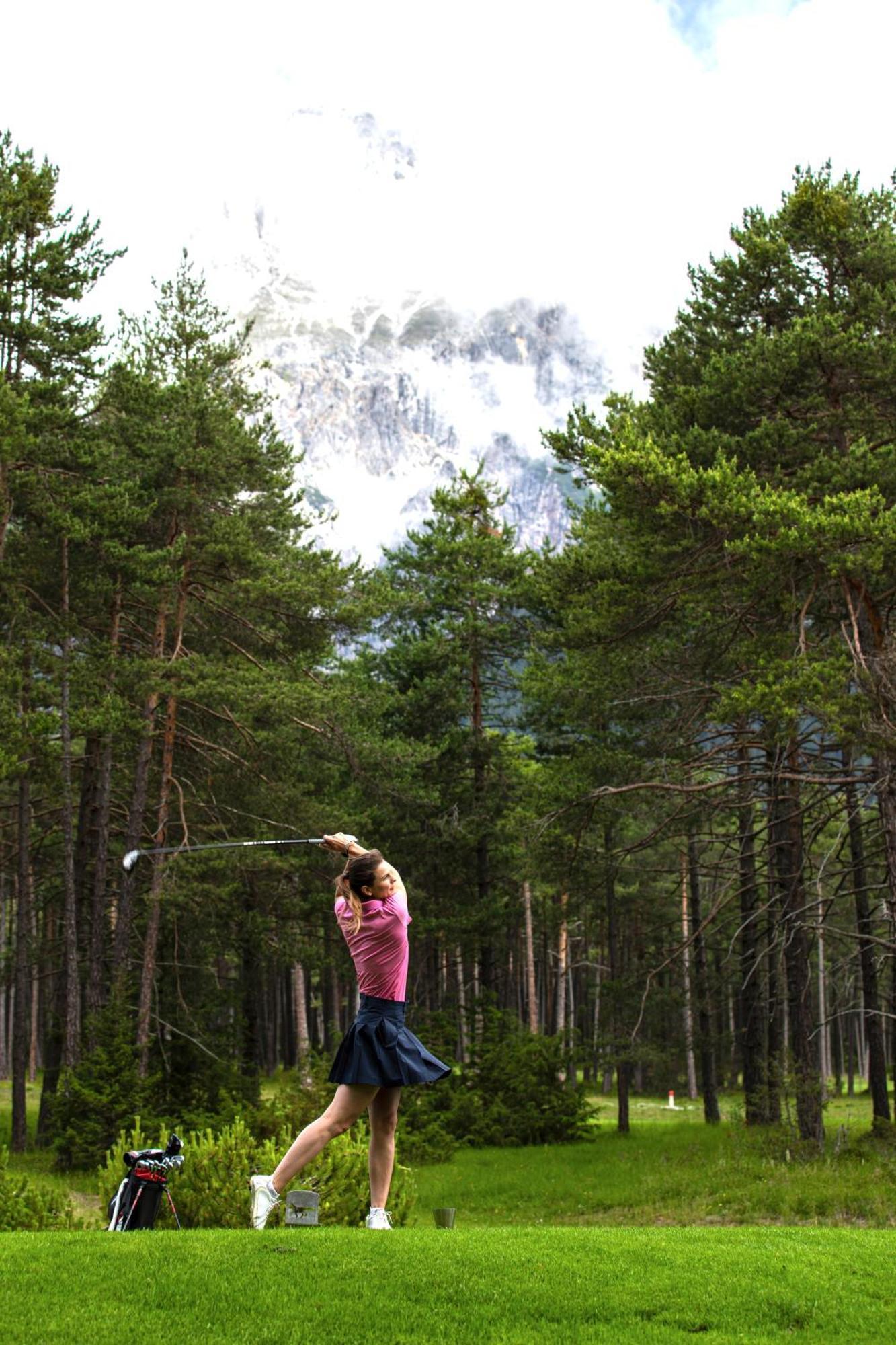 Alpine Collection Wildschonau: Paragliding Paradise Near Skiwelt Wilder Kaiser Aparthotel Niederau